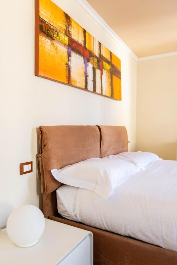 Modern, Bright Near Boboli Gardens & Santo Spirito - Homeunity Florence Luaran gambar