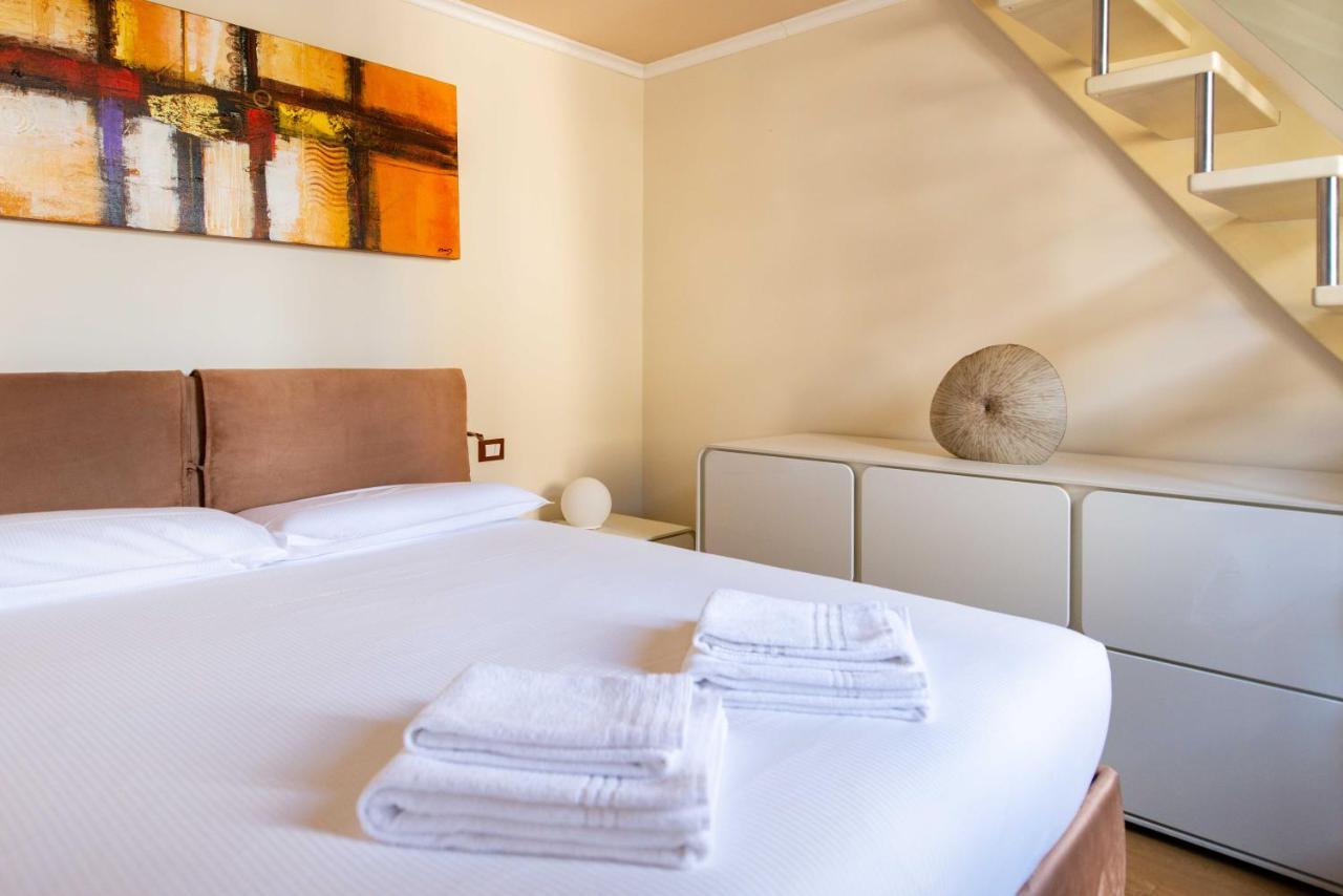 Modern, Bright Near Boboli Gardens & Santo Spirito - Homeunity Florence Luaran gambar